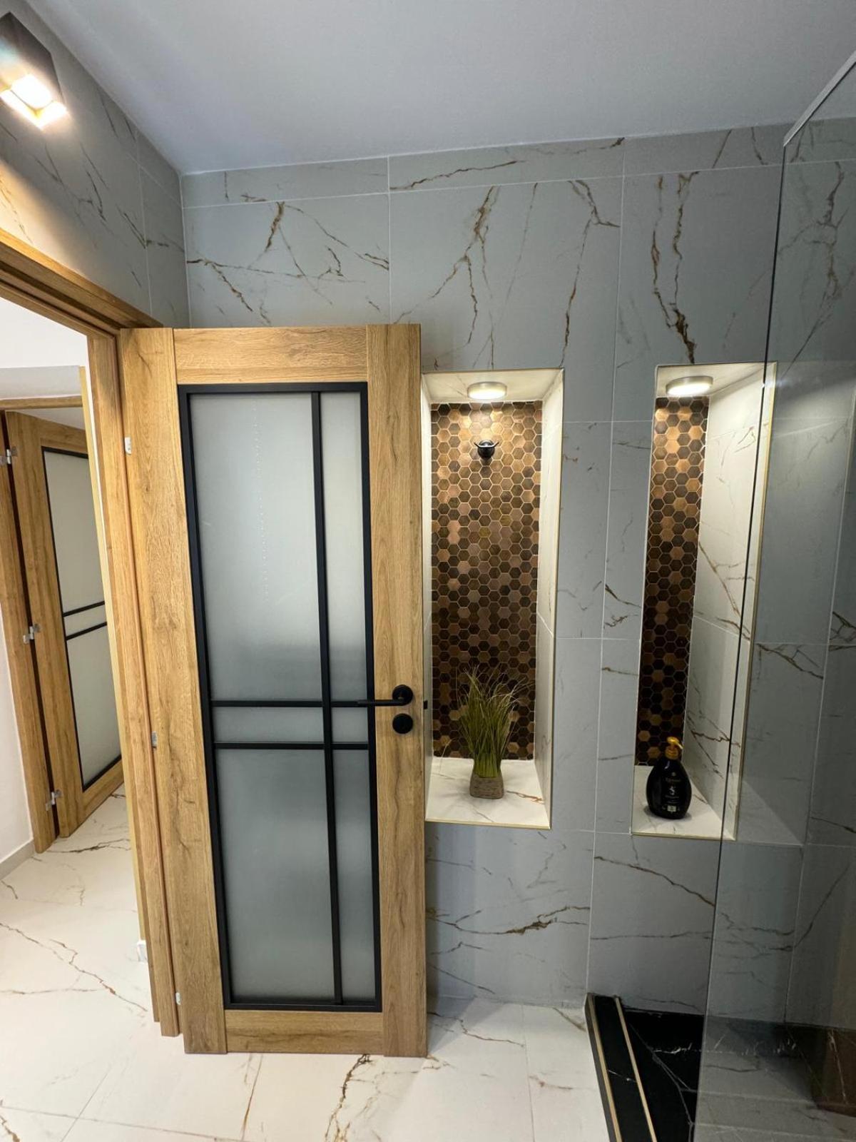 Iasi Ultra Central Apartment Self Check-In Exterior photo
